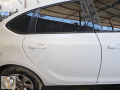 OPEL ASTRA J ARKA SAĞ KAPI HATASIZ BOYASIZ BEYAZ BOŞ KAPI