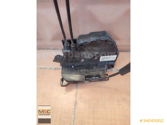 EXPRESS COMBİ SOL ARKA SÜRGÜLÜ KAPI KİLİDİ 825035497R