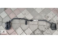 TRAFIC 3 RADYATÖR TRAVERSİ AYAĞI 625304999R