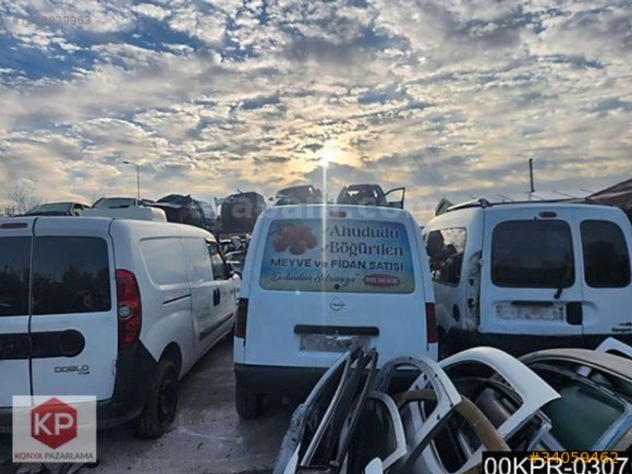 RENAULT KANGOO KANGO ÇIKMA YEDEK PARÇA KAPI KAPUT TAMPON ÇAMURLU