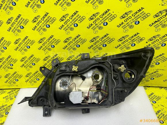 MERCEDES SPRİNTER SAĞ FAR / HELLA / 2001-2007