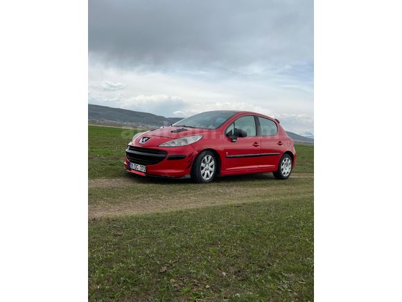 Peugeot 207  1.4  2009 Model