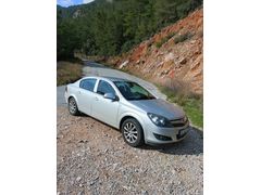 Değişensiz  boyasız Sahibinden Opel Astra 1.6 Enjoy Plus 2013 Model