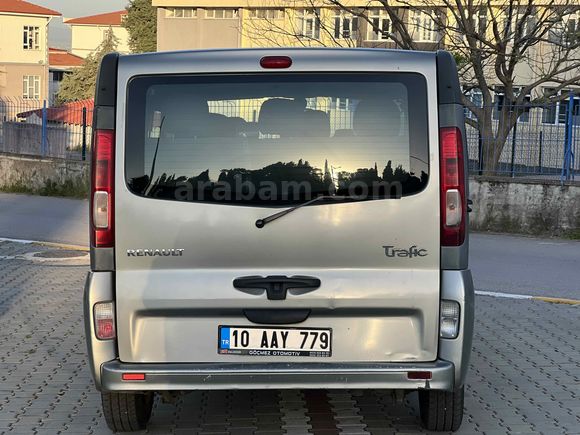 GöÇMEZ OTOMOTiV’DEN 2009 Renault Trafic Multix 1.9 dCi Confort 