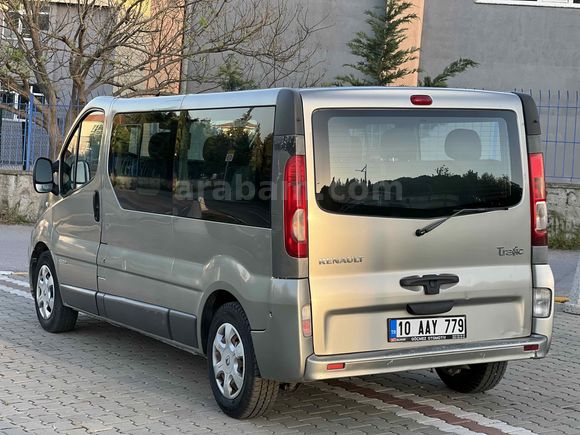 GöÇMEZ OTOMOTiV’DEN 2009 Renault Trafic Multix 1.9 dCi Confort 