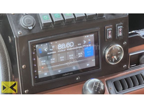 DEZCAR'dan 1998 model emsalsiz DEFENDER