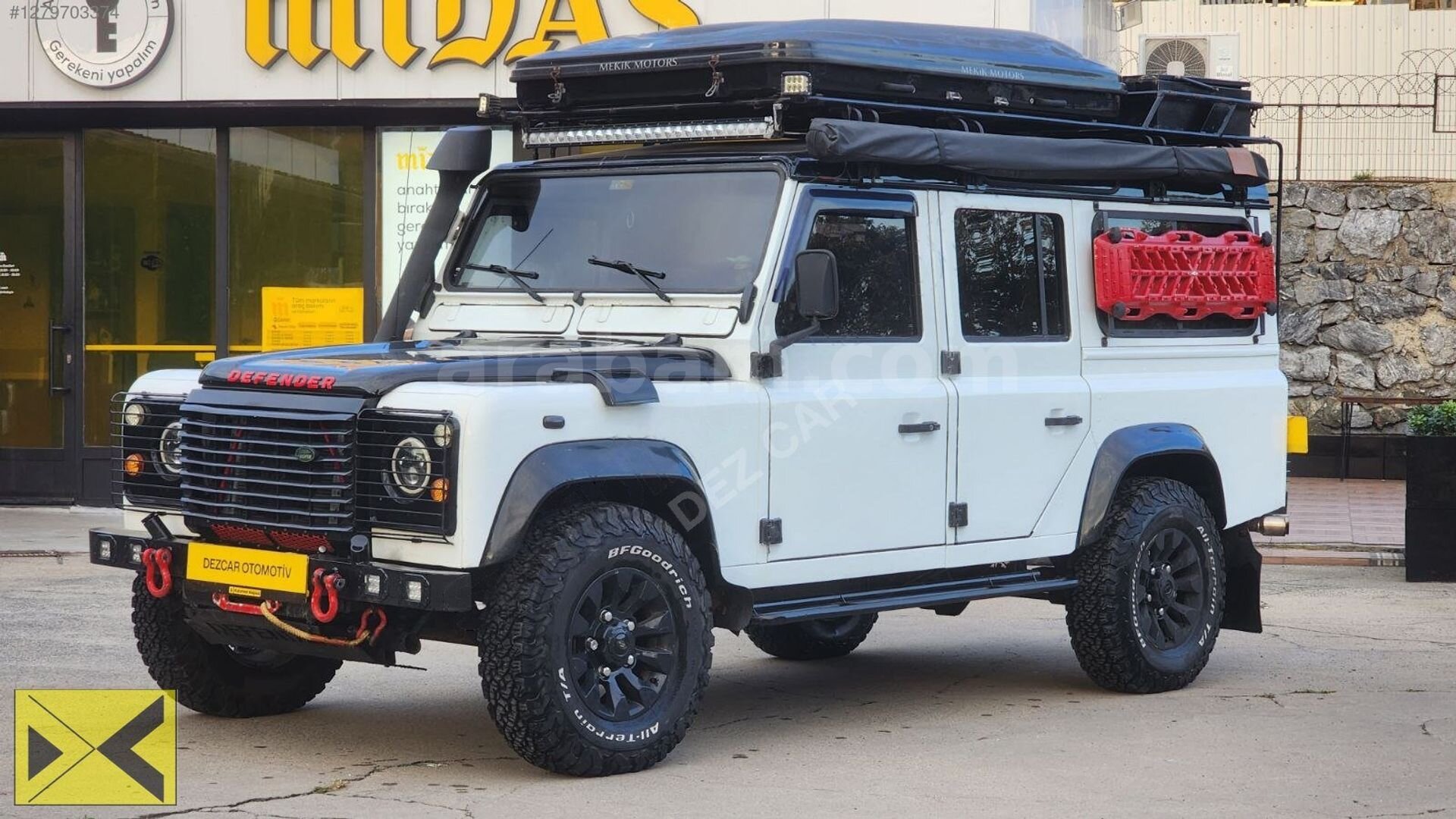 Galeriden Land Rover Defender 110 3.0 1998 Model İstanbul 50.000 km Beyaz 4