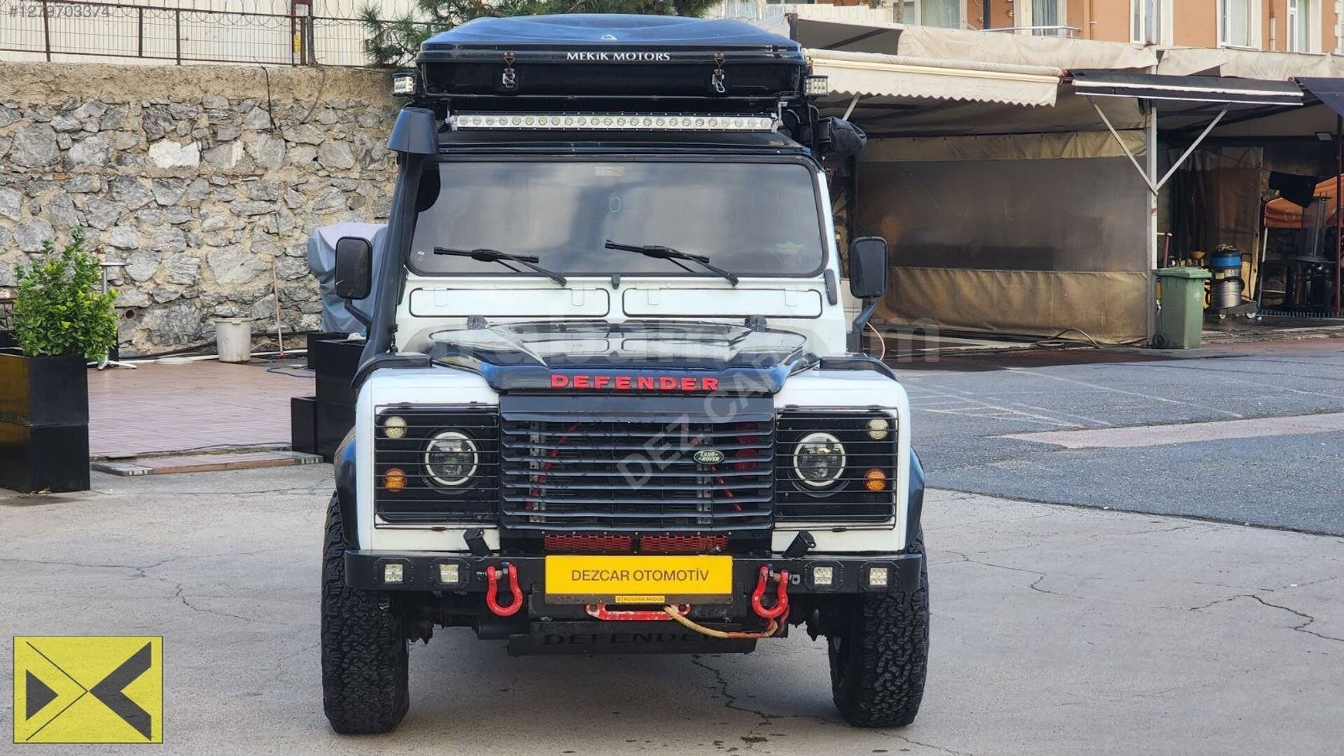 Galeriden Land Rover Defender 110 3.0 1998 Model İstanbul 50.000 km Beyaz 3