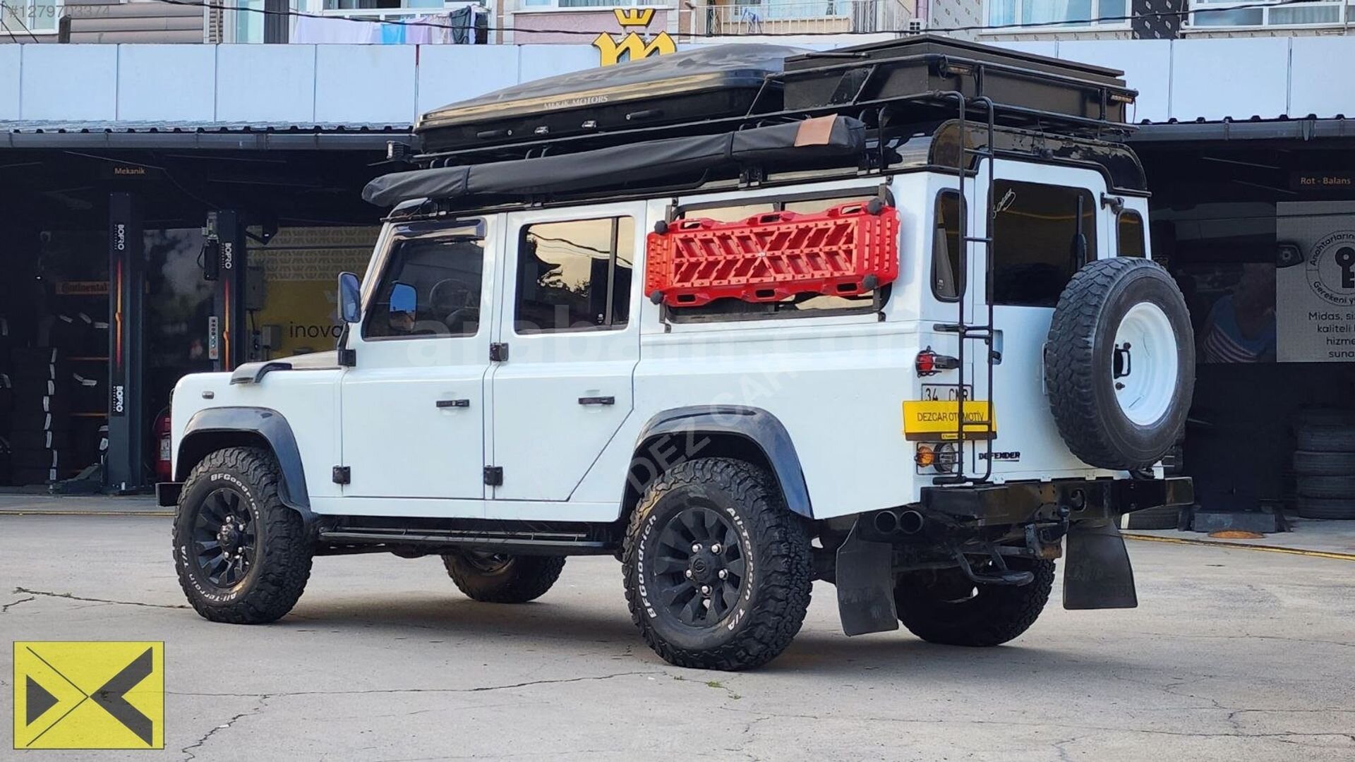 Galeriden Land Rover Defender 110 3.0 1998 Model İstanbul 50.000 km Beyaz 6