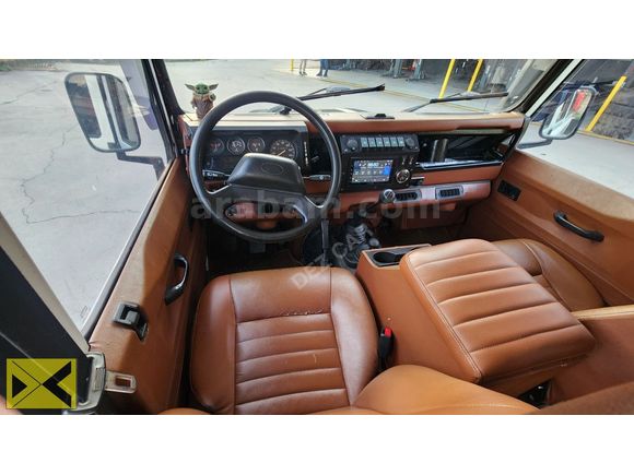 DEZCAR'dan 1998 model emsalsiz DEFENDER