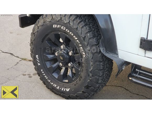 DEZCAR'dan 1998 model emsalsiz DEFENDER