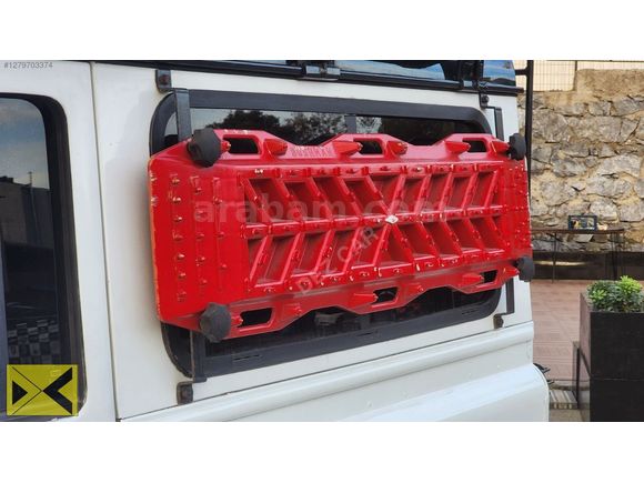 DEZCAR'dan 1998 model emsalsiz DEFENDER