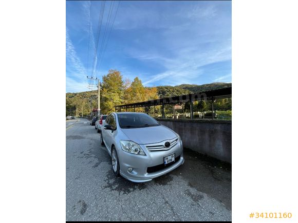 Sahibinden Toyota Auris 1.4 D-4D Comfort Extra 2011 Model