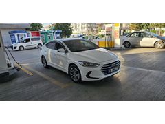 Sahibinden Hyundai Elantra 1.6 D-CVVT Style 2017 Model  233.000 km Beyaz