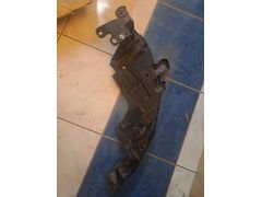 622221526R megane 3 magane coupe sağ far alt braketi