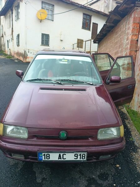 Sahibinden Skoda Felicia 1.3 GLX 1995 Model Tokat 213.000 km Bordo 1