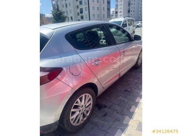 Sahibinden Renault Megane 1.6 Touch Plus 2015 Model 