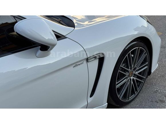 SRN GROUPTAN BAYİİ ÇIKIŞLI PORSCHE PANAMERA FULL FACELİFT