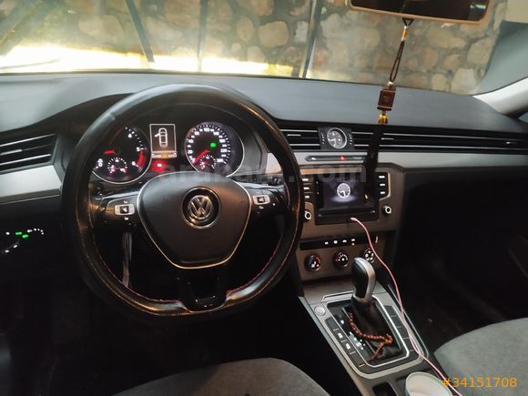 Sahibinden Volkswagen Passat 1.6 TDi BlueMotion Trendline 2015 Model  221000 km Siyah