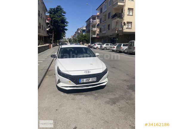 USTA RENT A CAR DAN KİRALIK ELENTRA