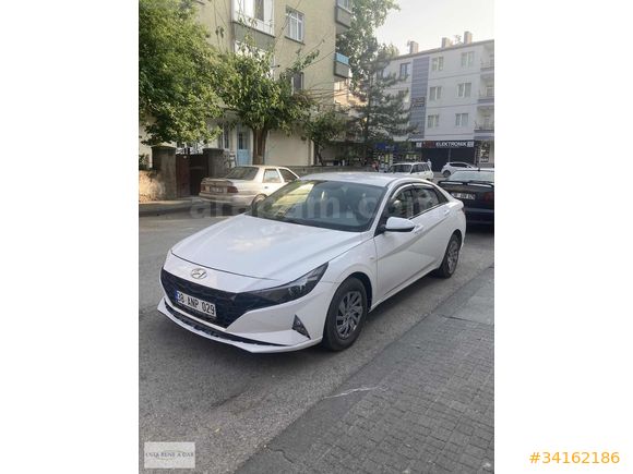 USTA RENT A CAR DAN KİRALIK ELENTRA