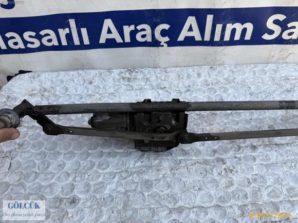 Renault Master 1 Ön Cam Silgi/Silecek Motoru ORJİNAL
