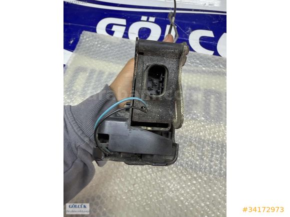 Mercedes Vito 111 Sağ Ön Kapı Kilidi ORJİNAL