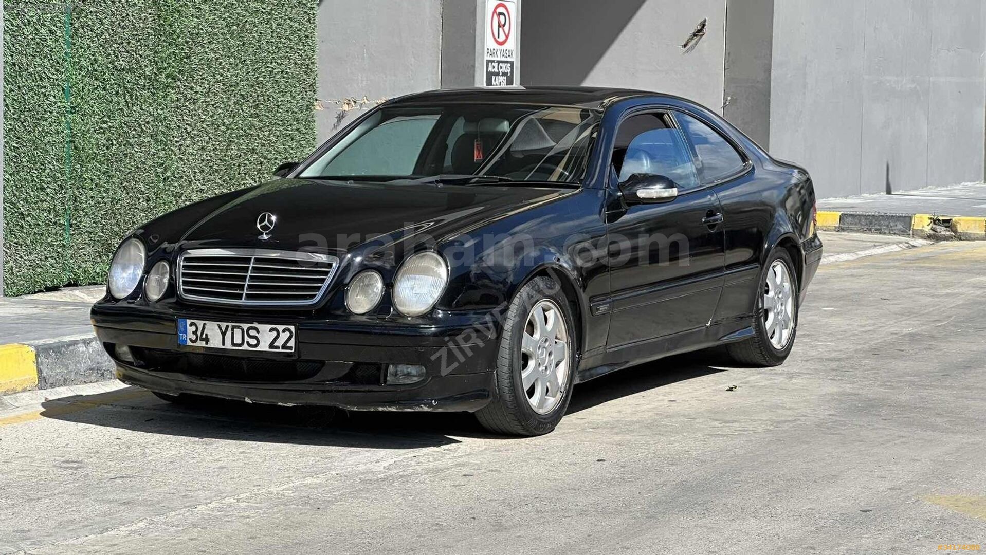 Galeriden Mercedes - Benz CLK 200 Avantgarde 2000 Model İstanbul 351.000 km Siyah 1