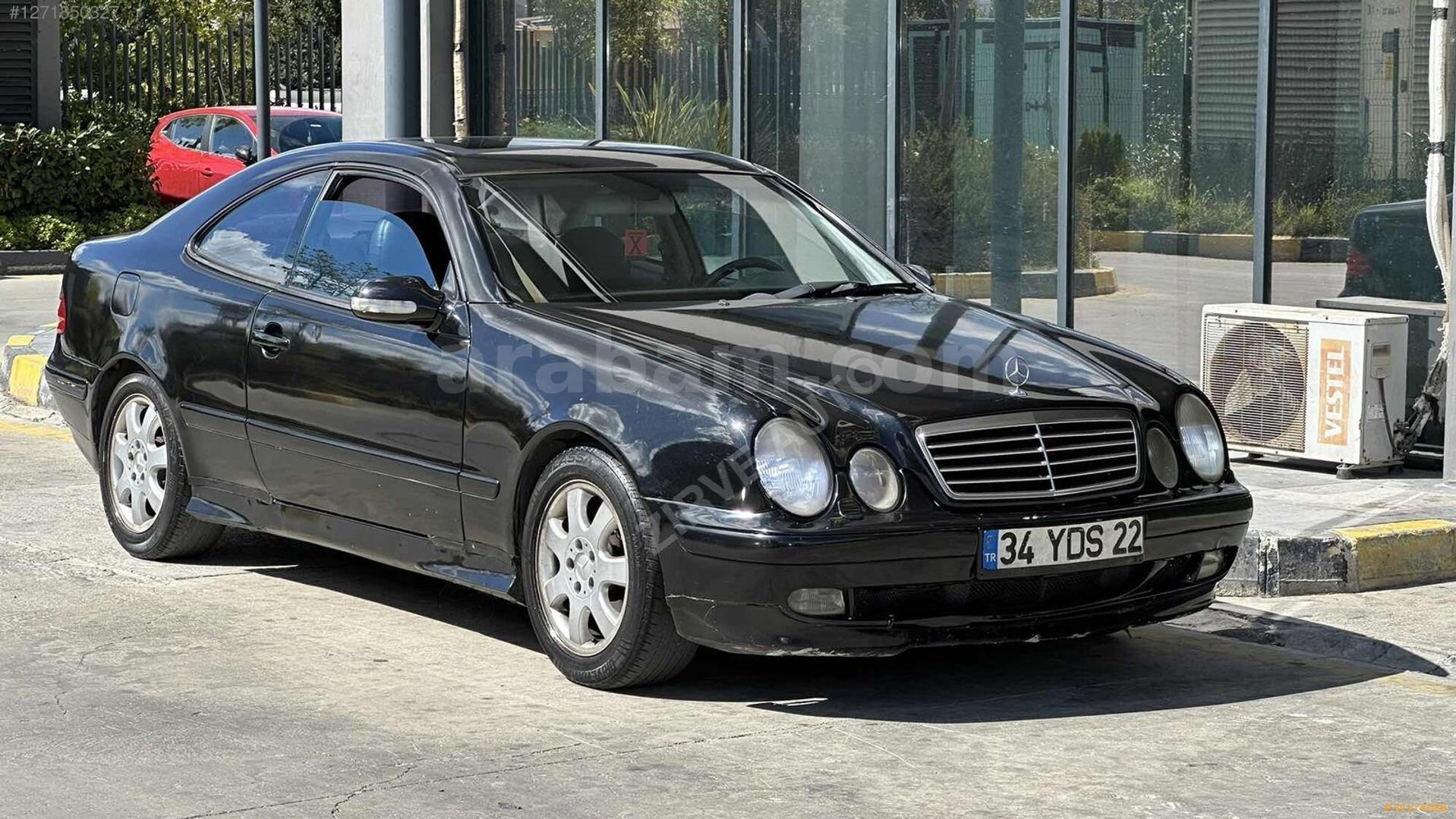 Galeriden Mercedes - Benz CLK 200 Avantgarde 2000 Model İstanbul 351.000 km Siyah 2
