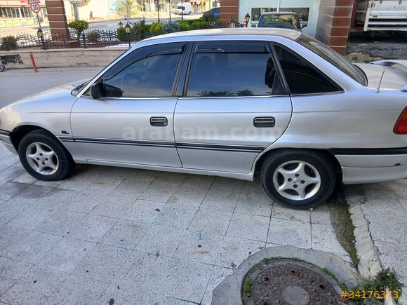 temız opel astra