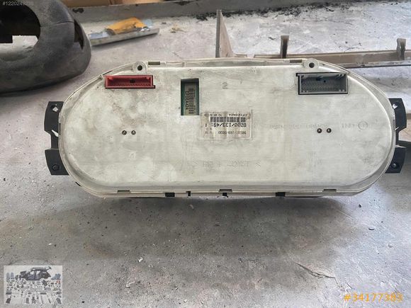 Renault Kango gösterge saati