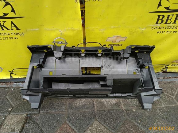 OPEL COMBO E PANEL ÜST BAKALİTİ ÇIKMA ORJİNAL YEDEK PARÇA