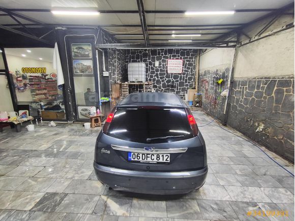 Sahibinden Ford Focus 1.6 Ghia 2004 Model