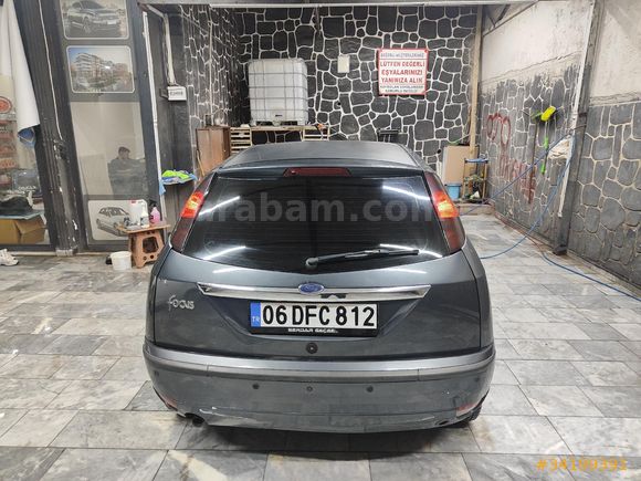 Sahibinden Ford Focus 1.6 Ghia 2004 Model