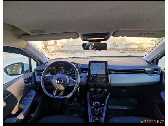 Servis Kayıtlı Renault Clio 1.0 SCe Joy  2022 Model Adana