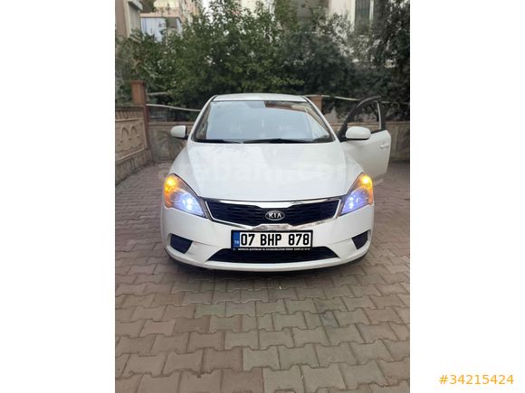 Sahibinden Kia Ceed 1.6 CRDi Cool 2010 Model 