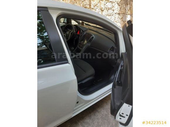 ACİLİYETTEN.  Sahibinden Opel Astra 1.6 Edition Plus 2016 Model