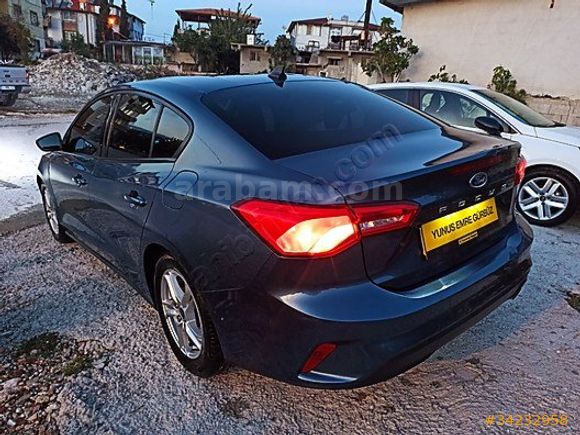 DÜŞÜK KİLOMETRELİ YENİ FOCUS