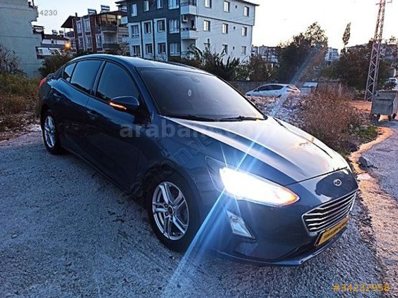 DÜŞÜK KİLOMETRELİ YENİ FOCUS
