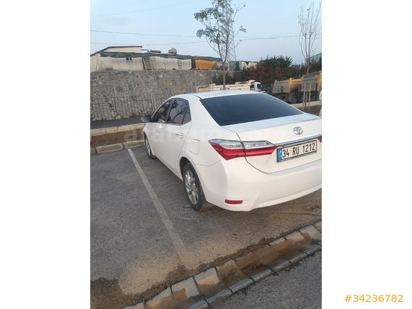 Sahibindendüşük km Toyota Corolla 1.4 D-4D Advance 2016 Model
