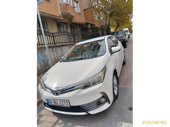 Sahibindendüşük km Toyota Corolla 1.4 D-4D Advance 2016 Model