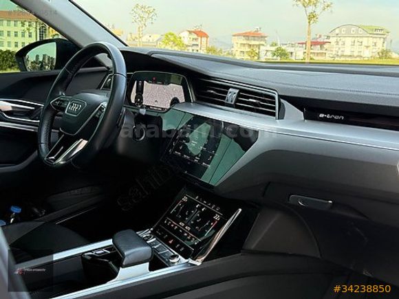 BOYASIZ BAYİİ 2022 AUDİ E-TRON ADVANCED 55 QUATTRO 408 HP