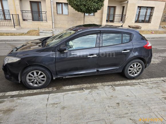 Sahibinden Renault Megane 1.5 dCi Privilege 2011 Model