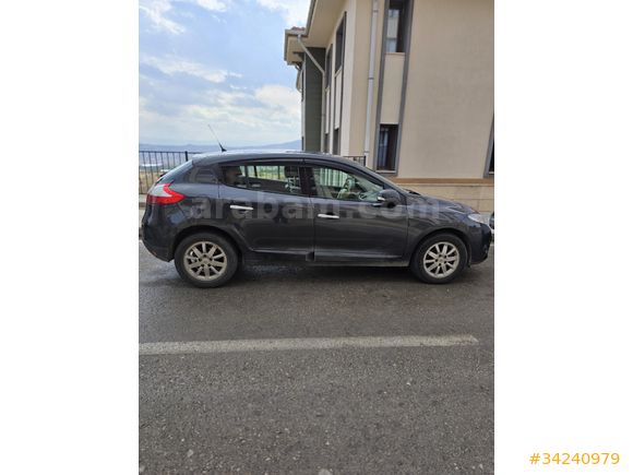 Sahibinden Renault Megane 1.5 dCi Privilege 2011 Model