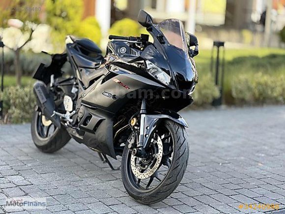 Galeriden Yamaha YZF R25 ABS 2023 Model İstanbul 36.000 km Siyah