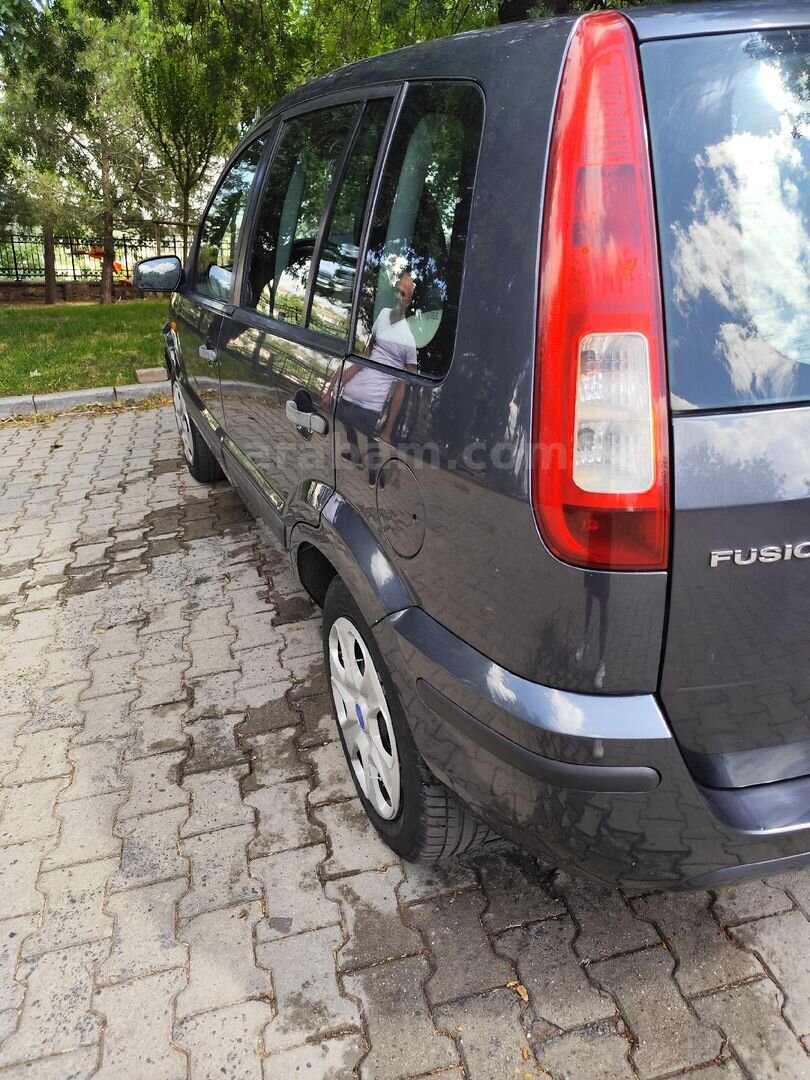 Sahibinden Ford Fusion 1.4 TDCi Comfort 2006 Model İstanbul 154.255 km Füme 6