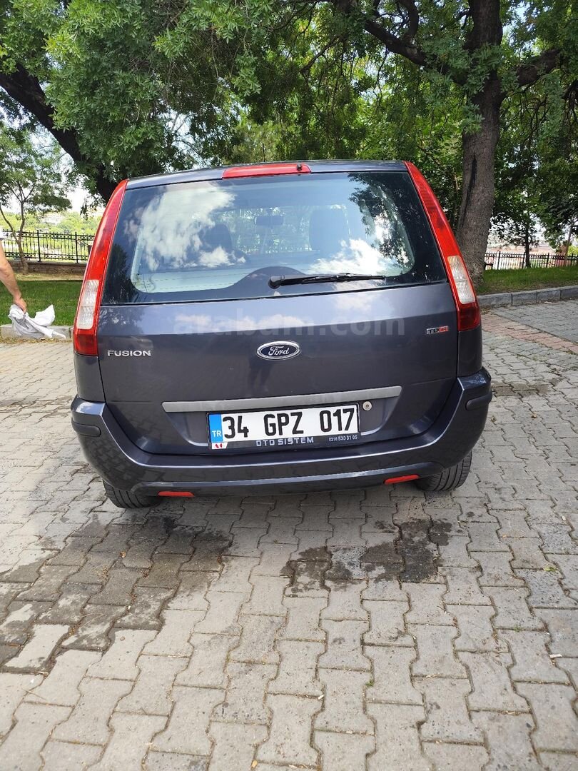 Sahibinden Ford Fusion 1.4 TDCi Comfort 2006 Model İstanbul 154.255 km Füme 5