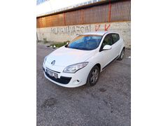 2. SAHİBİNDEN DÜŞÜK KM TERTEMİZ MEGANE 3