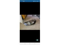 RENAULT CLİO 4 SİYAH ZEMİN SOL FAR