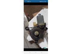 SEAT LEON SAĞ ÖN CAM MOTORU